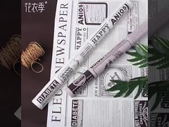 Retro angielskie gazety, papier kraft, papier do pakowania bukietów walentynkowych, opakowania z kwiatami róż