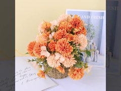 Sztuczna dekoracja chryzantemą, kwiaty jedwabne, rumianek, aranżacja zdjęciowa w salonie, kwiat