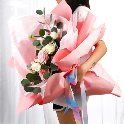 Dobra cena. CMYK Fashion Drukowany papier do pakowania kwiatów 58 * 58 cm Wiele wzorów w Internecie
