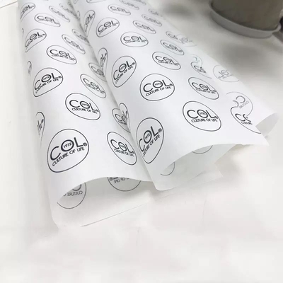 Dobra cena. Dostosowany papier do pakowania bibułek z nadrukowanym bukietem do pakowania prezentów odzieżowych w Internecie