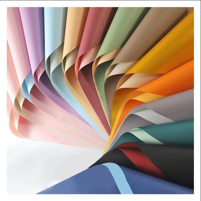 kupować Dwukolorowy koreański papier opakowaniowy wodoodporne bukiety kwiatowe produkcja online