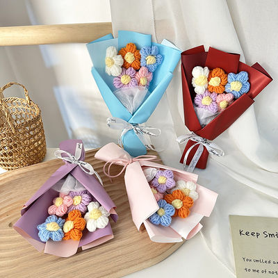 kupować Walentynkowy mini bukiet z różowym kwiatem w różnych kolorach produkcja online