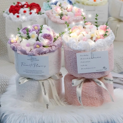 kupować Romantyczny bukiet Króliczka Produkty gotowe Ręcznie dziane Wełny Róża Dzień Walentynki Urodzinowy prezent dla dziewczyn online manufacture
