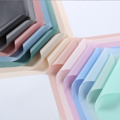 kupować Miękki, lekki papier mat, papier do pakowania kwiatów, półprzezroczysty, wodoodporny, kolorowy, koreański papier prosty, papier mat, hurtowy na Dzień Matki online manufacture