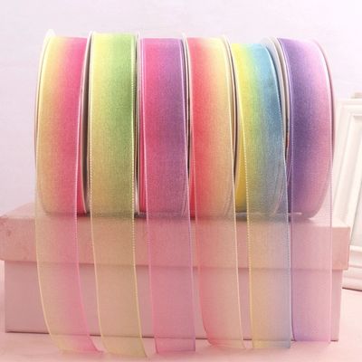 kupować Dwu-tonowa gazu perłowa, gazu śnieżną, koronkę, koronkę, opakowanie wstążkowe, kolorowe wstążki, świeże kwiaty, strój świąteczny produkcja online