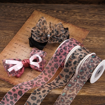 kupować Leopard print śnieżna wstążka DIY ręcznie wykonana włosy łuku akcesoria tkanina wstążka słoma kapelusz sznurówka robienie akcesoriów pudełko podarunkowe opakowanie wstążka online manufacture