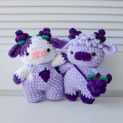 kupować Niestandardowa Pink Plushie Cow Toy Strawberry Cow Amigurumi Crochet Doll z Plüsch Animal Stuffed Animal Toys produkcja online