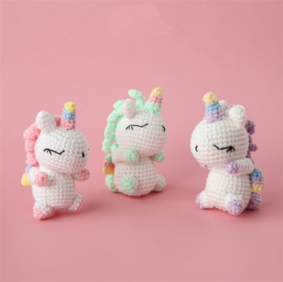 kupować Nowy Amigurumi Ręcznie Robione Zabawki Płaszczane lalki chusteczkowe Dekoracja prezentów wypełnione zwierzę jednorożec dla chłopców dziewczynek produkcja online