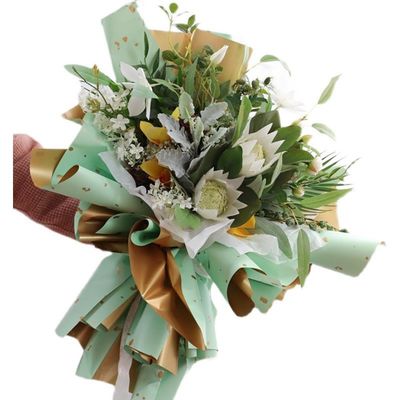 Dobra cena. Złoty drukowany papier do pakowania kwiaciarni 58x58cm w stylu metalicznym w Internecie