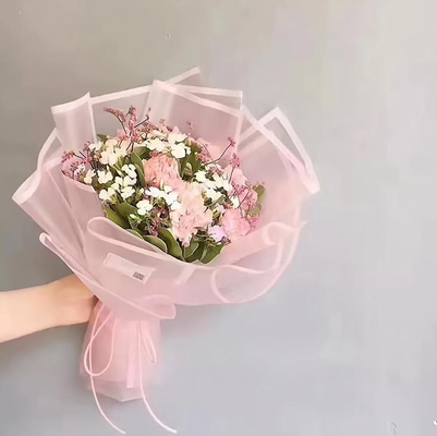 Dobra cena. Wodoodporny przezroczysty matowy nietkany papier do pakowania kwiatów na bukiet w Internecie