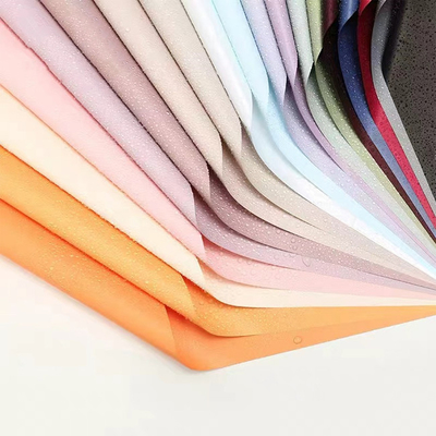 Dobra cena. Kolorowy papier z tkaninami na zamówienie różnego kwiaciarza papier opakowaniowy opalany w Internecie