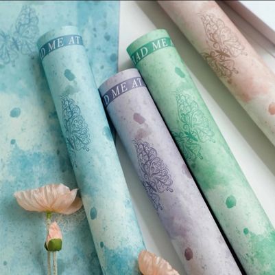 Dobra cena. Antystatyczny papier do pakowania kwiatów z wodoszczelnym i wyrywanym rysunkiem artystycznym kwiatów róż w Internecie