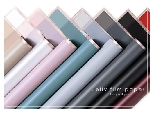 Dobra cena. Papier do owijania kwiatów wodoodporny z dostosowanym kolorem w Internecie