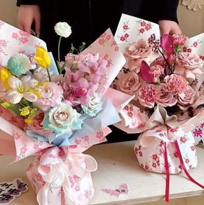 Dobra cena. Wiosenny papier do opakowań kwiatowych, pogrubiony papier do opakowań świeżych bukietów kwiatowych, wodoodporny papier do opakowań drukowanych, opakowania do sklepów z kwiatami w Internecie