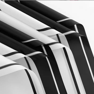 Dobra cena. Czarno-biała folia żelowa, koreański papier zwykły, papier do pakowania prezentów kwiatowych, bukiet do pakowania kwiatów, papier do pakowania kwiatów, papier matowy wodoodporny w Internecie