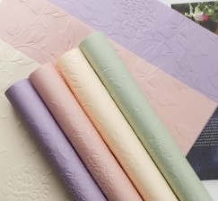 Dobra cena. Papier opakowaniowy dla kwiatów w trybie 3D w Internecie