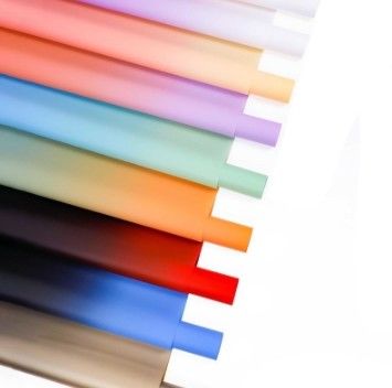 Dobra cena. Modny 57*57cm wodoodporny stopniowy kolor kwiatowy papier opakowaniowy do potrzeb opakowaniowych w Internecie