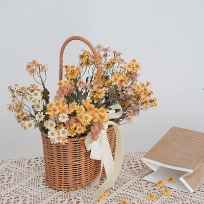 Dobra cena. Symulacja kwiatów jesienią, pojedyncza, mała Daisy, dekoracja domu, stół jadalny, bukiet, dekoracja. w Internecie