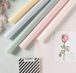 Dobra cena. Półprzezroczysta płytka żelazowa w kolorze stałym, wodoodporny papier do pakowania kwiatów kwiatowych w Internecie