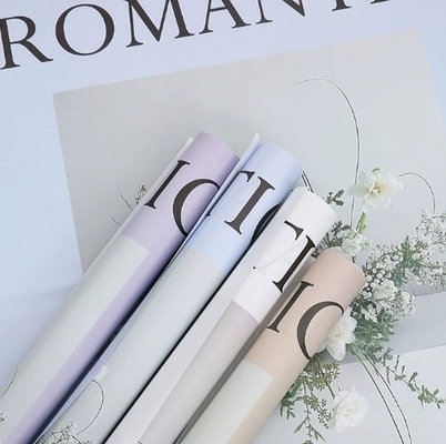 Dobra cena. Minimalnie zaprojektowany, wodoszczelny papier do pakowania kwiatów w Internecie