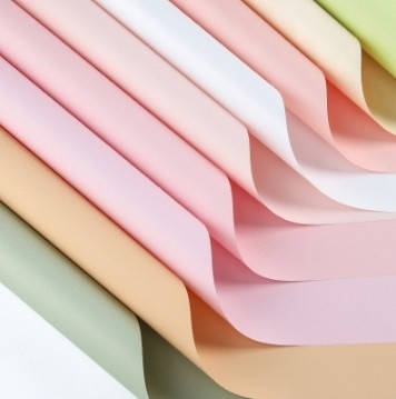 Dobra cena. Nowy papier przypływowy, gruba folia matowa, kwiatowy papier opakowaniowy w Internecie