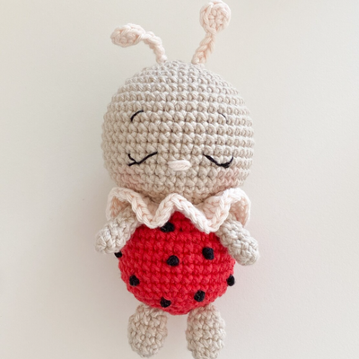 Dobra cena. Urocza mini szydełkowa biedronka zabawka miękka lalka amigurumi pszczoła z organiczną bawełną tkanina z bawełny PP wypełnienie z siatki podszewka w Internecie