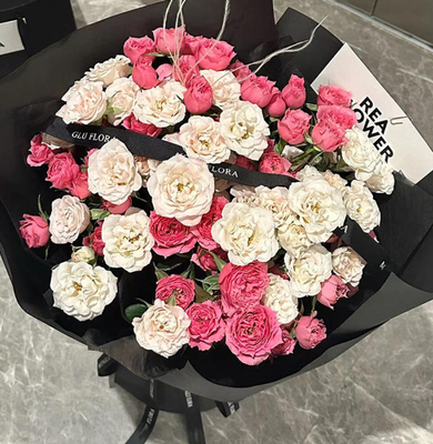 Dobra cena. Walentynki i Dzień Matki bukiet Sophie Roses & Lifelike Soap Flowers w Internecie