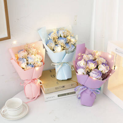 Dobra cena. Dzień Kobiet Kreatywny Gwiazdkowy Gypsophila Rose Soap Kwiatowy bukiet 20cm Wielobarwny Owinięty Mini Kwiatowy Prezent na Wielofestival w Internecie
